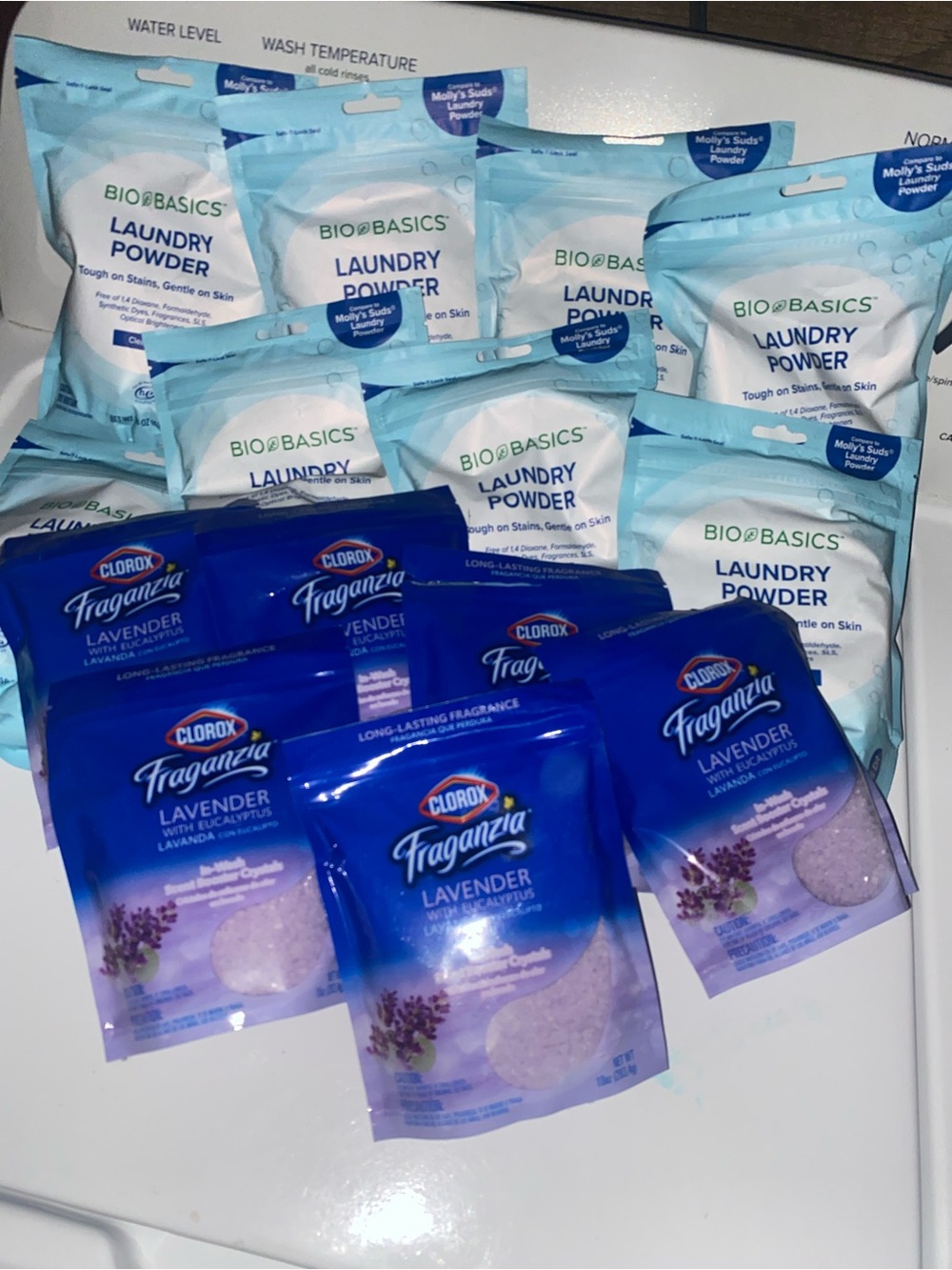 Bio basic laundry powder and lavender scent beads